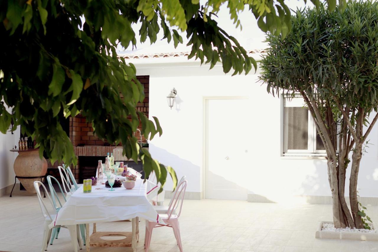 Casa Rural Ideal Para Escapadas Con Barbacoa Y Spa Tinarejos Exterior photo